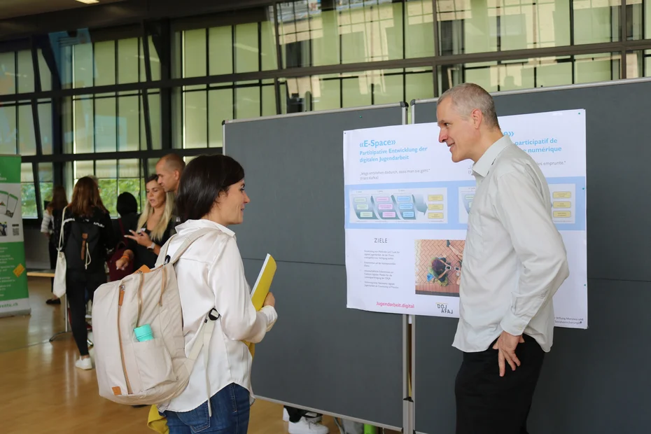 Stimmung Tagung Kinderrechte 2022 Marktplatz